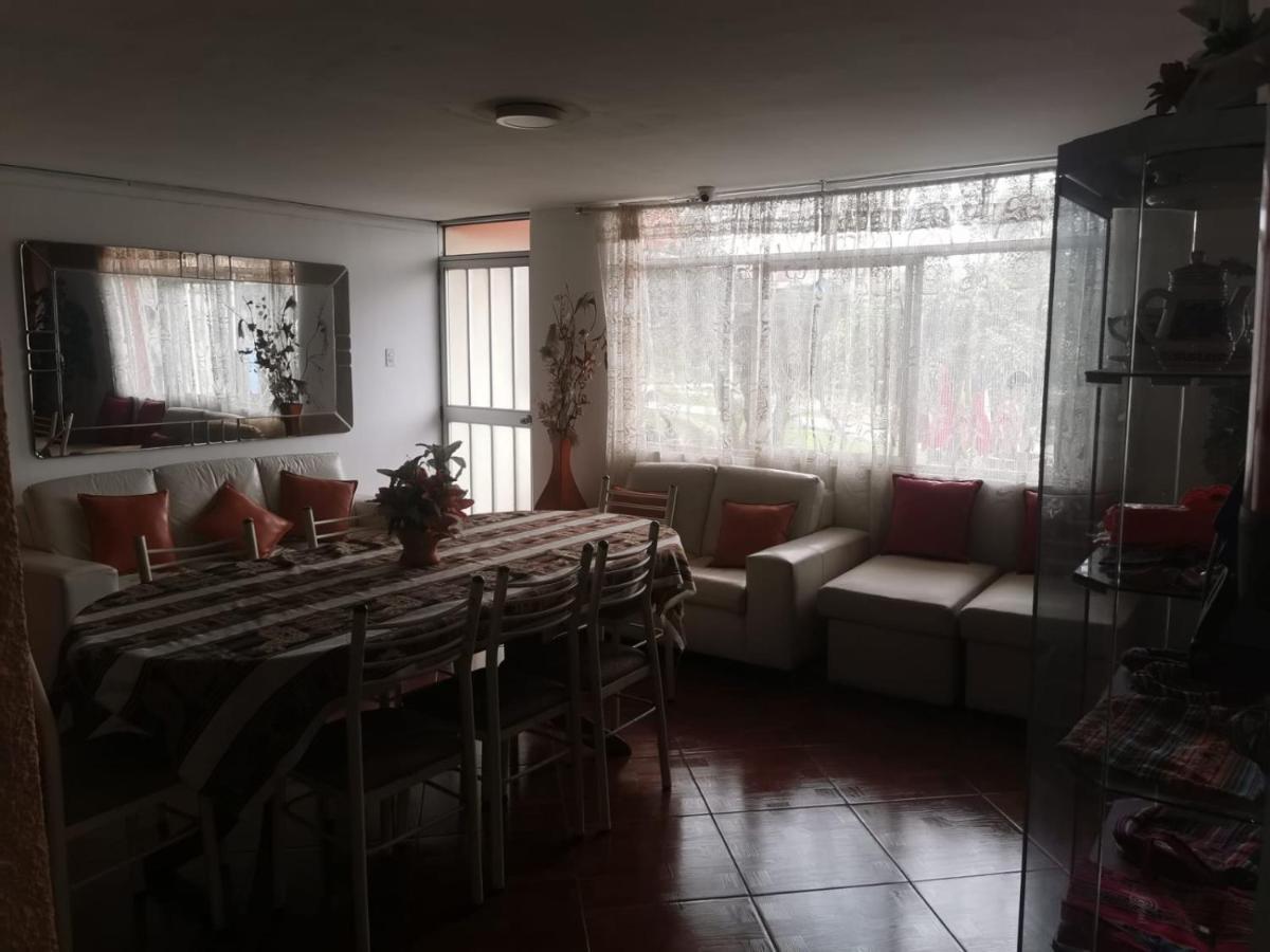 Hostal Turistico El Cajamarquez リマ エクステリア 写真